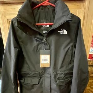 The North Face Women's Zoomie Jacket II size SMALL